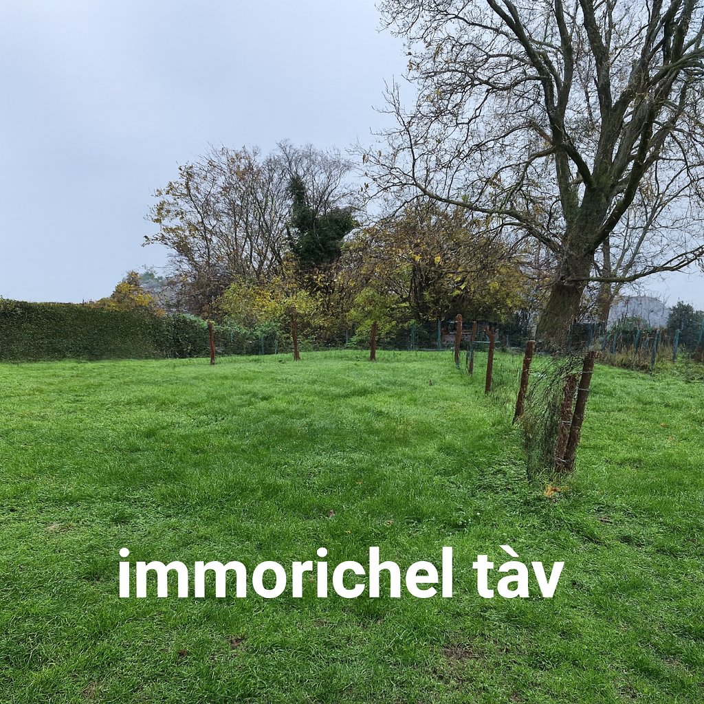 Hermée Terrain Plat à Vendre