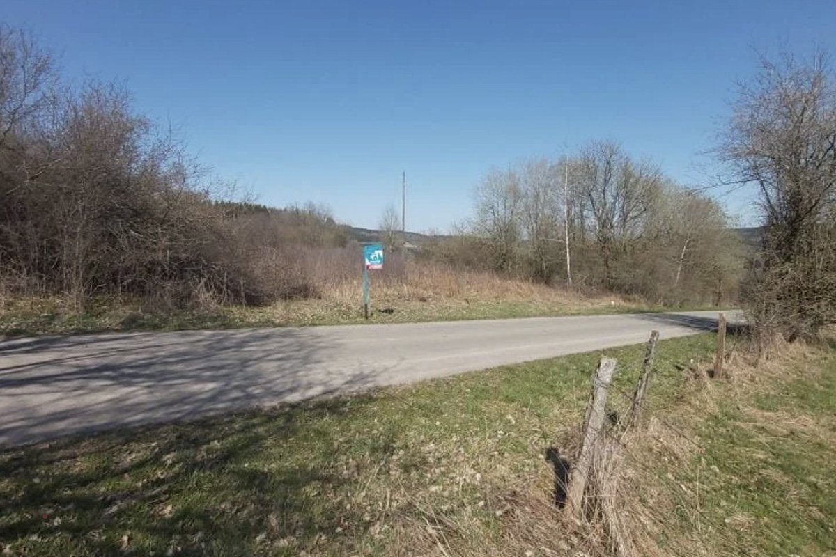 MANHAY 6890 - Magnifique terrain à bâtir en Ardenne